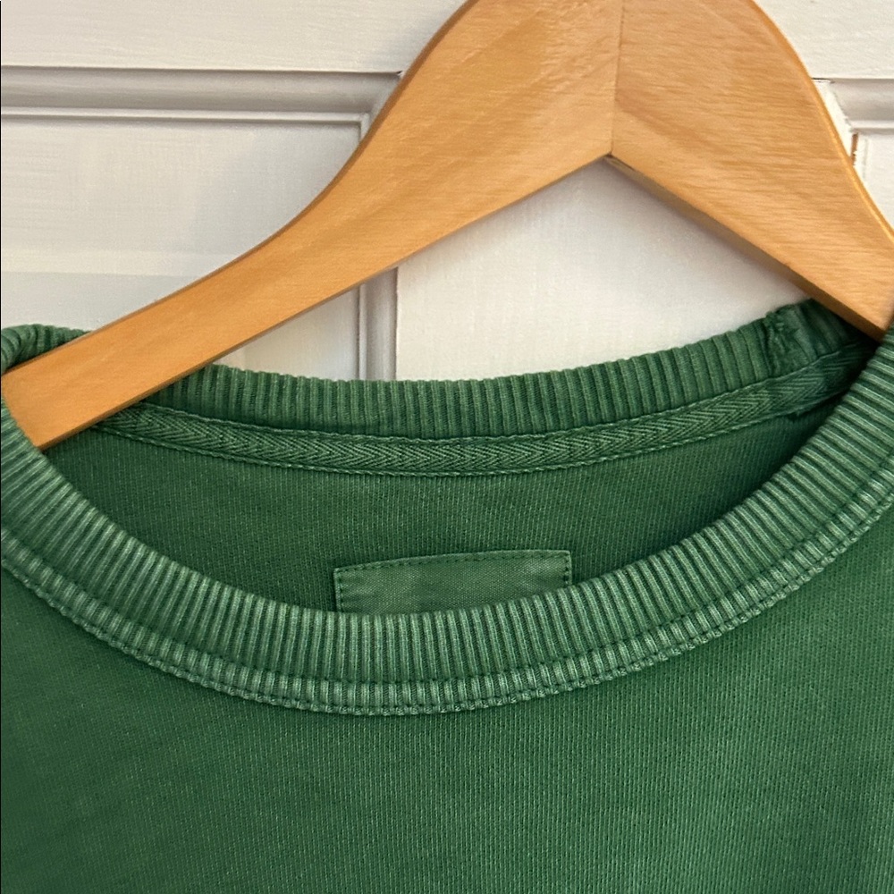 Oversized Sweatshirt (NWT) - Picture 2 of 9